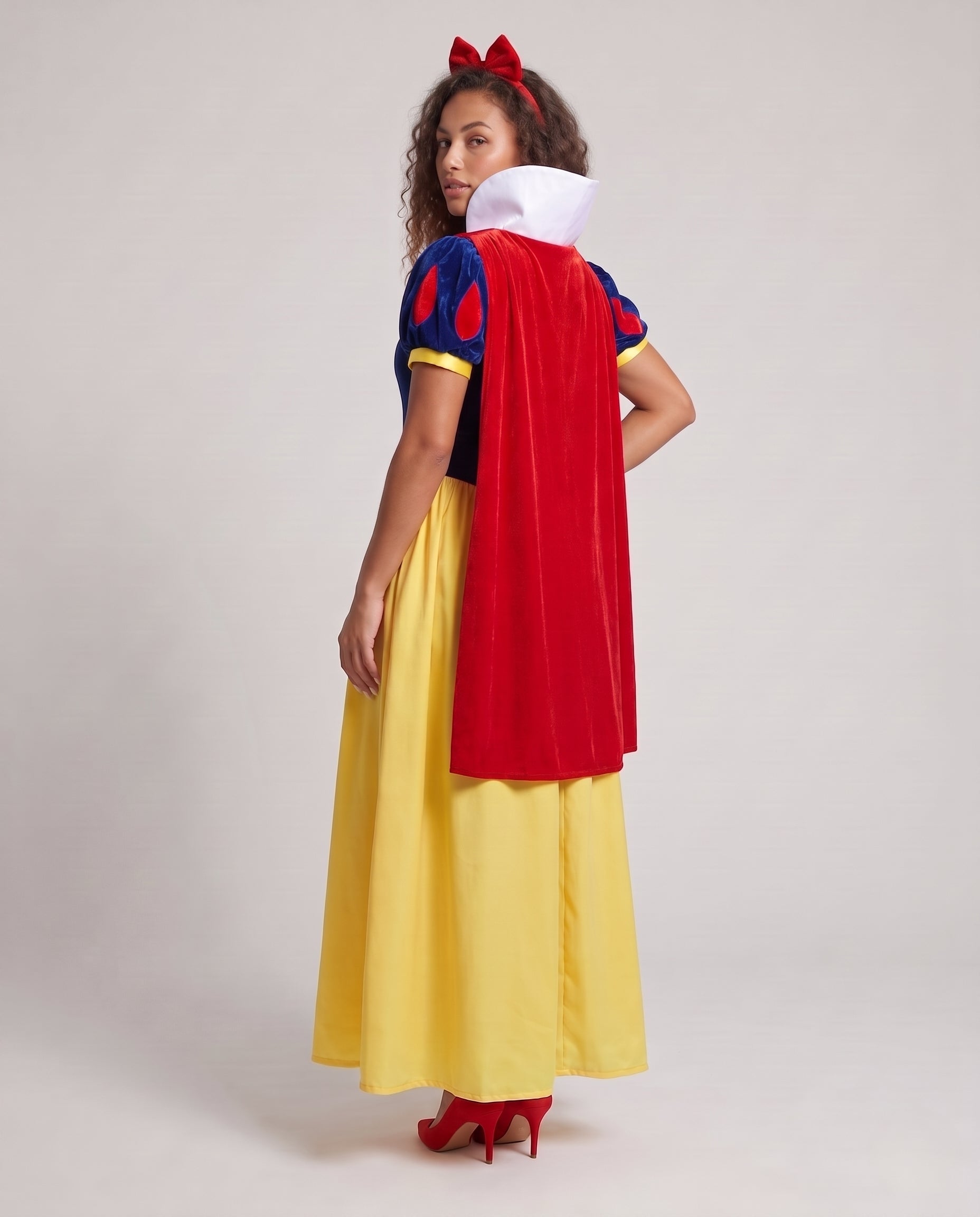 Women's Fairy Tale Princess Costume with Generous Skirt and Detail-Loving Top Chichicherry