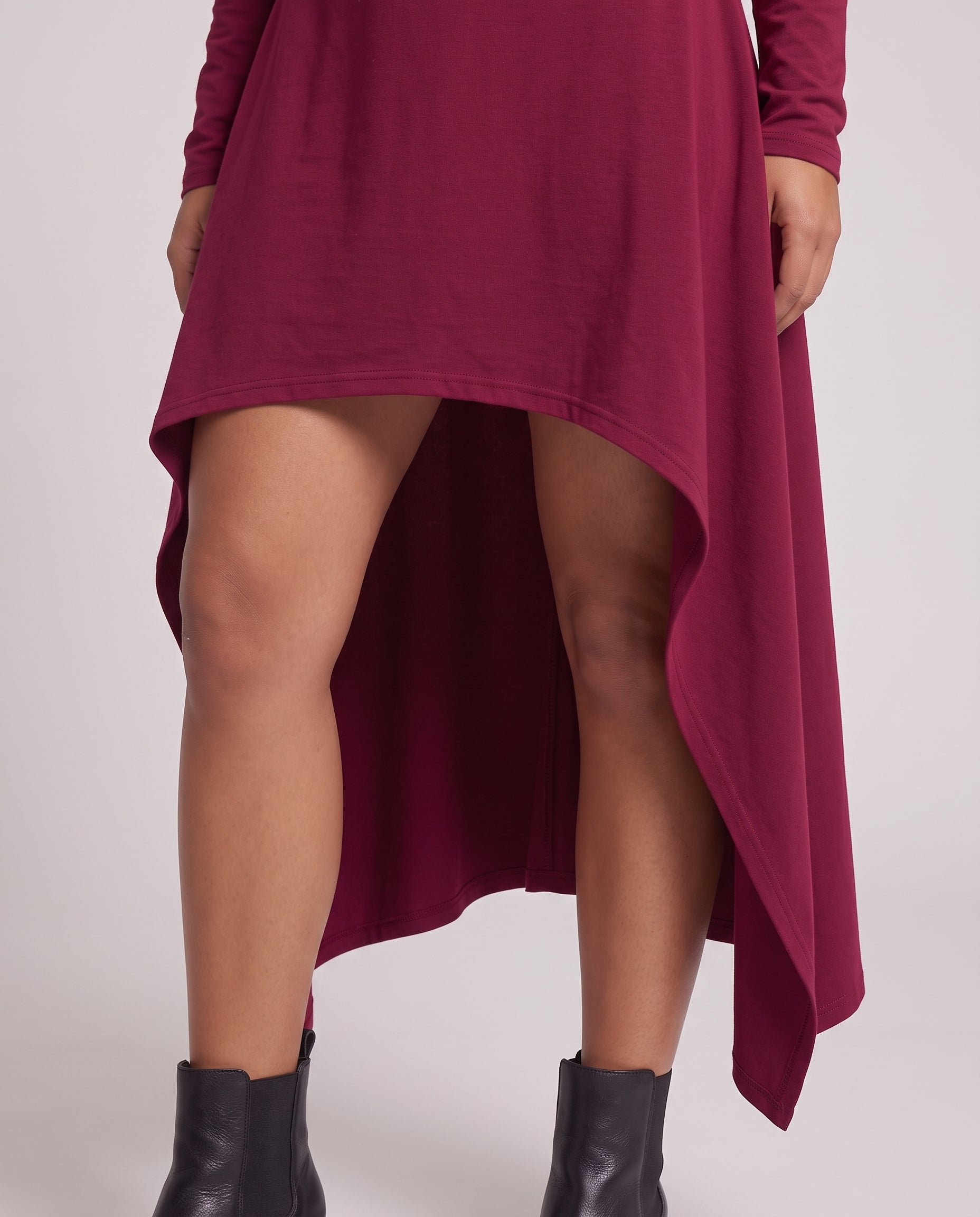 Women's hoodie dress with asymmetric cut and elegant fit Chichicherry