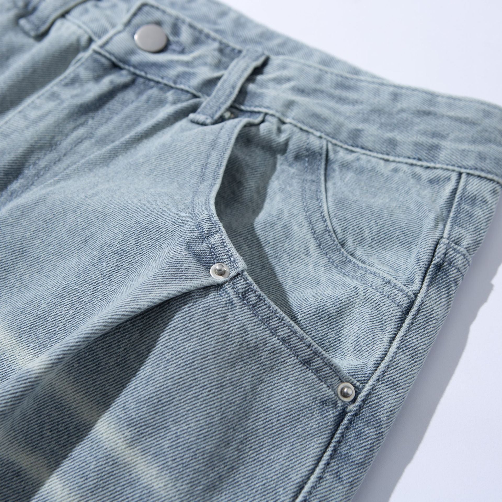 Women's high-waisted wide cropped jeans with pleats and utility pockets Chichicherry