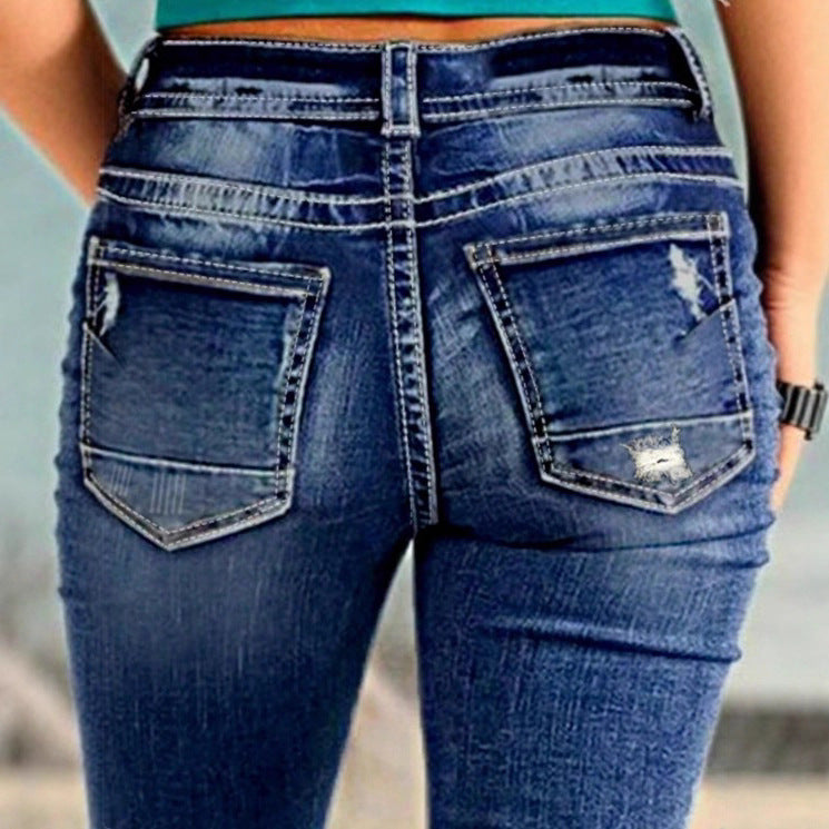 Women's cropped jeans with turn-up, mid-rise waist and used wash Chichicherry