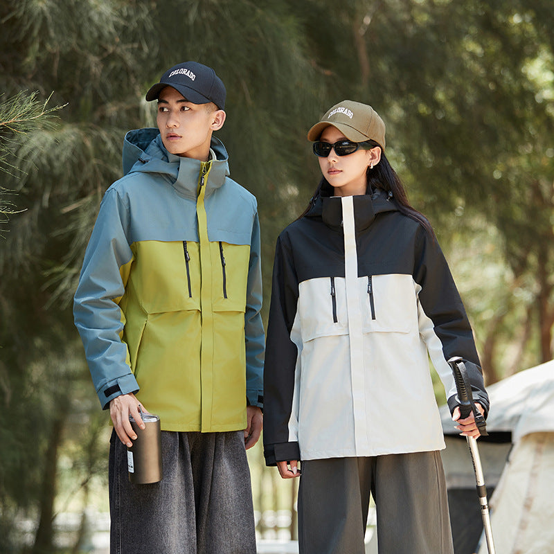 Men's technical outdoor jacket with hood, water-repellent membrane and multifunctional zip pockets Chichicherry