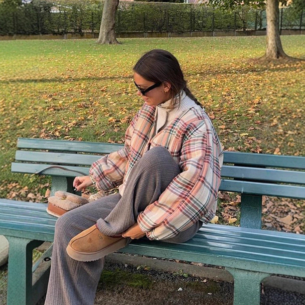 Women Padded Short Quilted Jacket in Check Pattern with Drawstring Hem and Oversized Sleeves Chichicherry