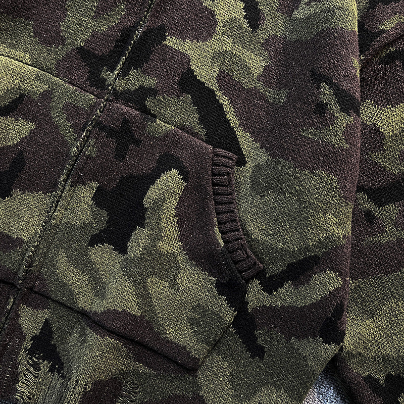Herren Strick-Kapuzenjacke im Camouflage-Look mit Reißverschluss und used-Details Chichicherry
