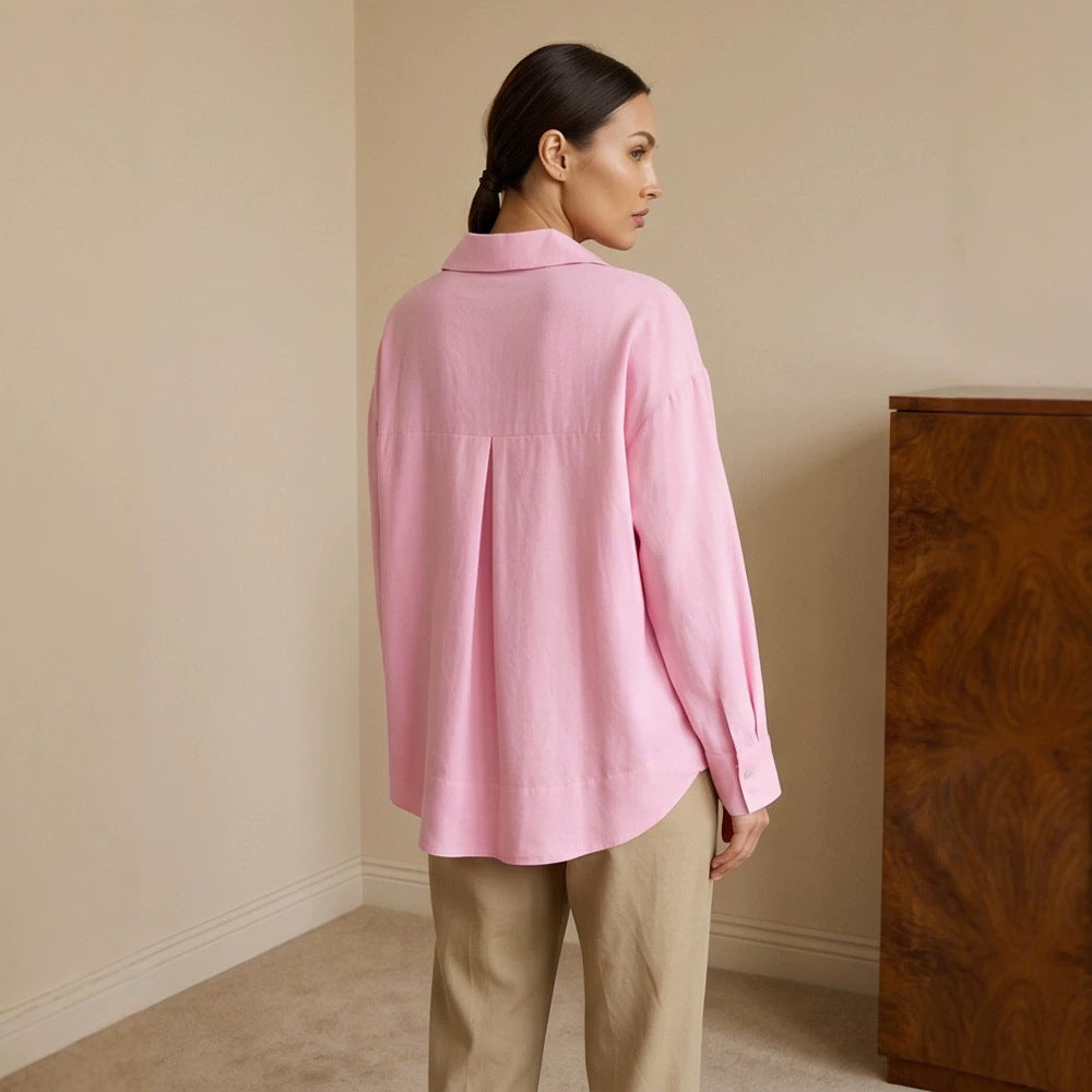 Women's loose-fitting tunic blouse with V-neck, shirt collar, and extended back hem Chichicherry