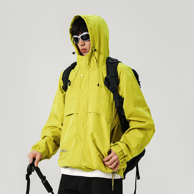 Men's technical hooded softshell jacket with high collar and adjustable hem Chichicherry