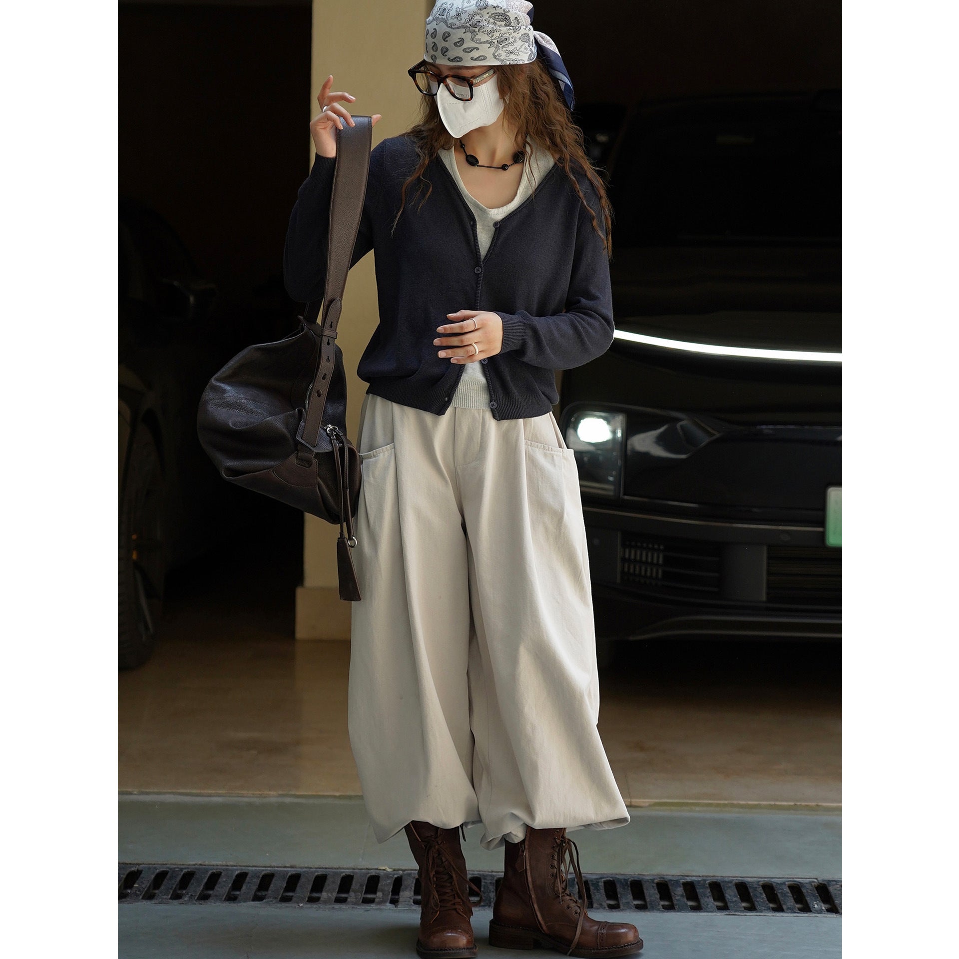 Women's fine knit cardigan with open front, ribbed hem and boxy silhouette Chichicherry