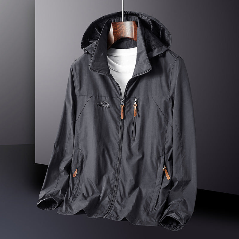 Men's lightweight windproof hooded jacket with zippered pockets and breathable membrane Chichicherry