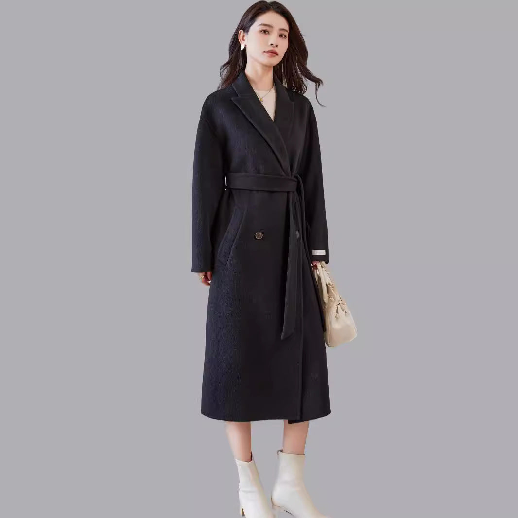 Women’s wool coat with tie belt and wide lapels Chichicherry