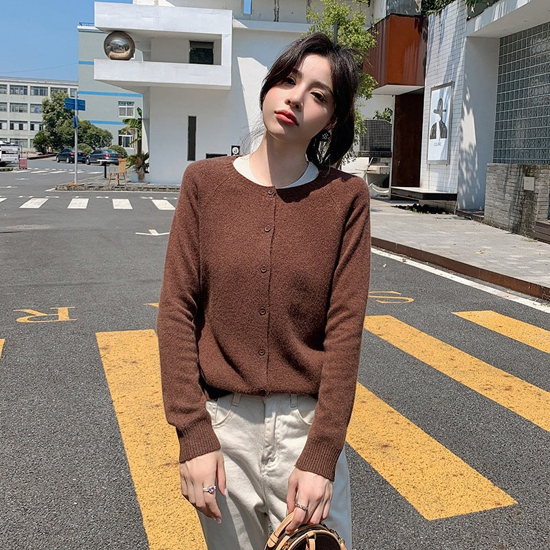 Women's Short-Cut Fine Knit Cardigan with Round Neckline and Boxy Fit Chichicherry