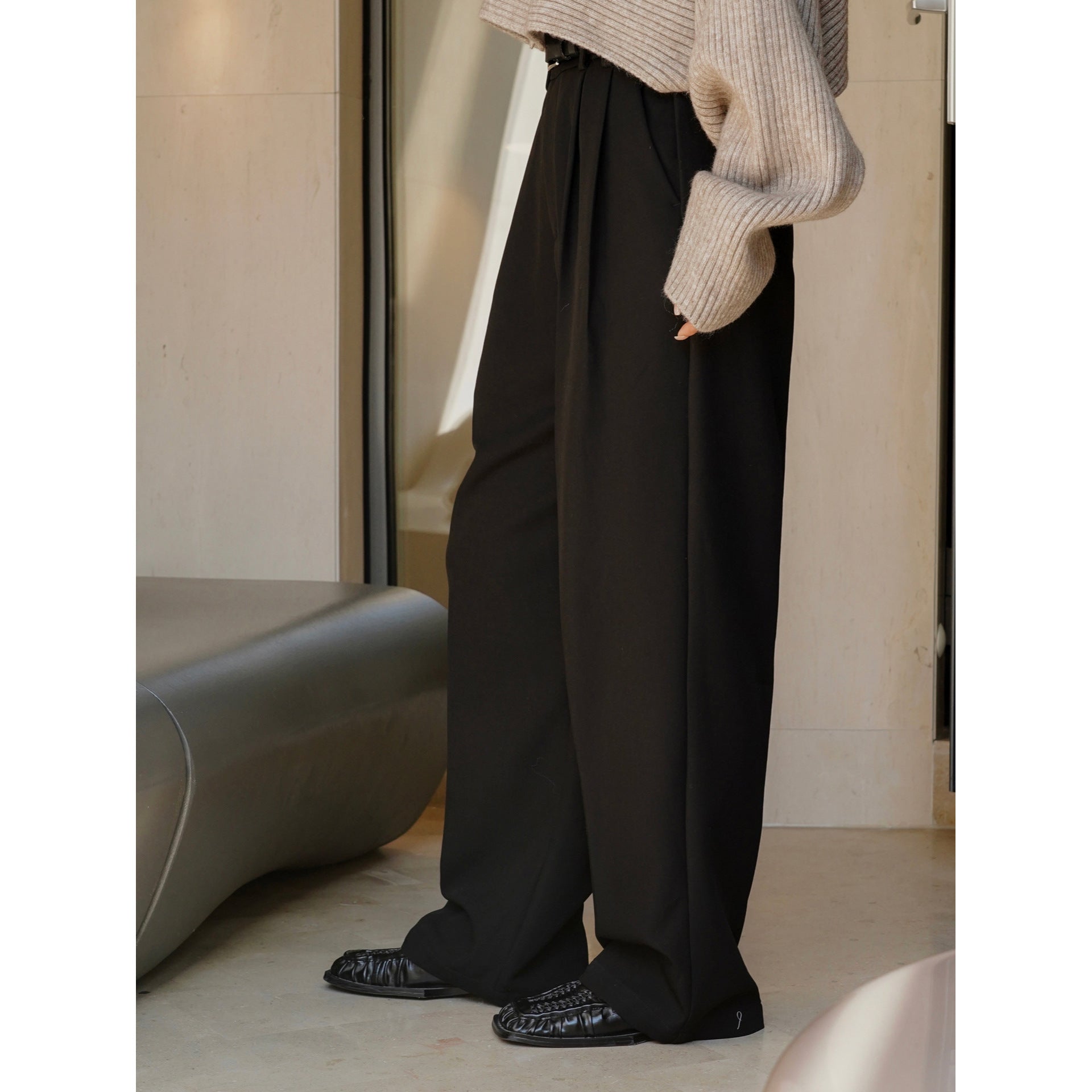 Women Wide High-Waisted Pleated Palazzo Pants with Flowing Fall Chichicherry