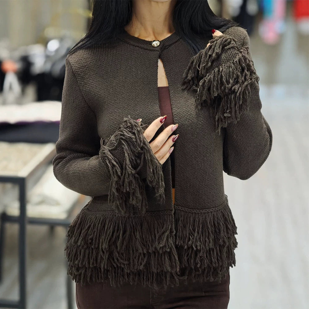 Women's cardigan with layered fringes, mother-of-pearl closure and boxy silhouette Chichicherry