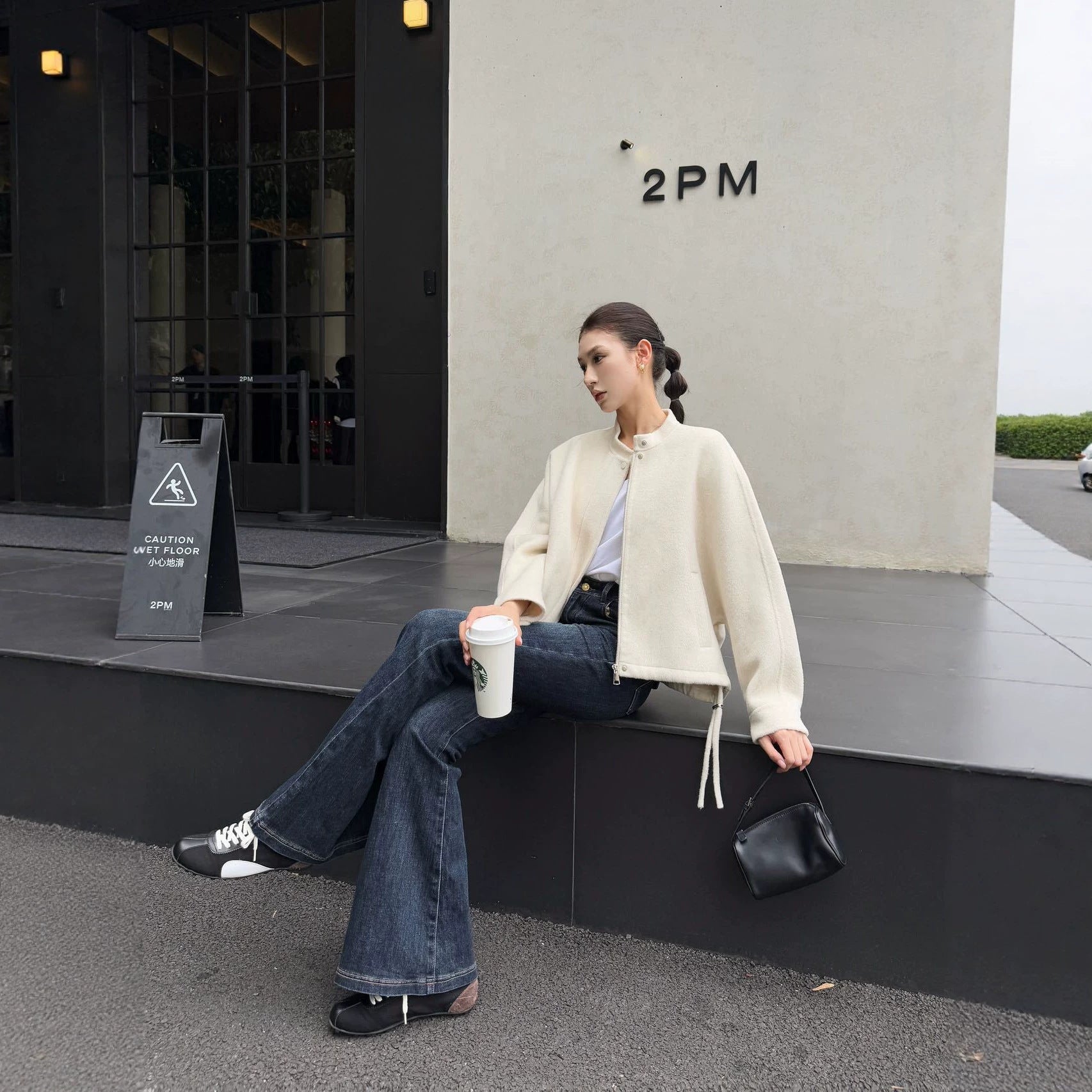 Women's short cut minimalist bomber jacket with stand-up collar Chichicherry