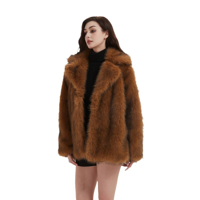 Ladies Boxy Short Coat made of dense long-fiber synthetic fur with open front Chichicherry