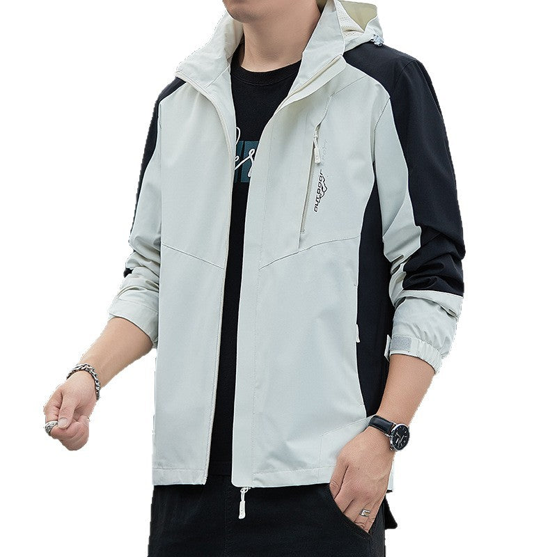 Men's lightweight wind and water-resistant hooded jacket in sporty utility style Chichicherry