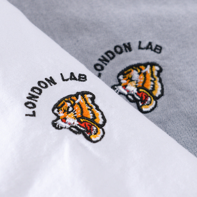 Men's Lightweight Cotton Overshirt in Layering Look with Logo Embroidery and Kent Collar Chichicherry