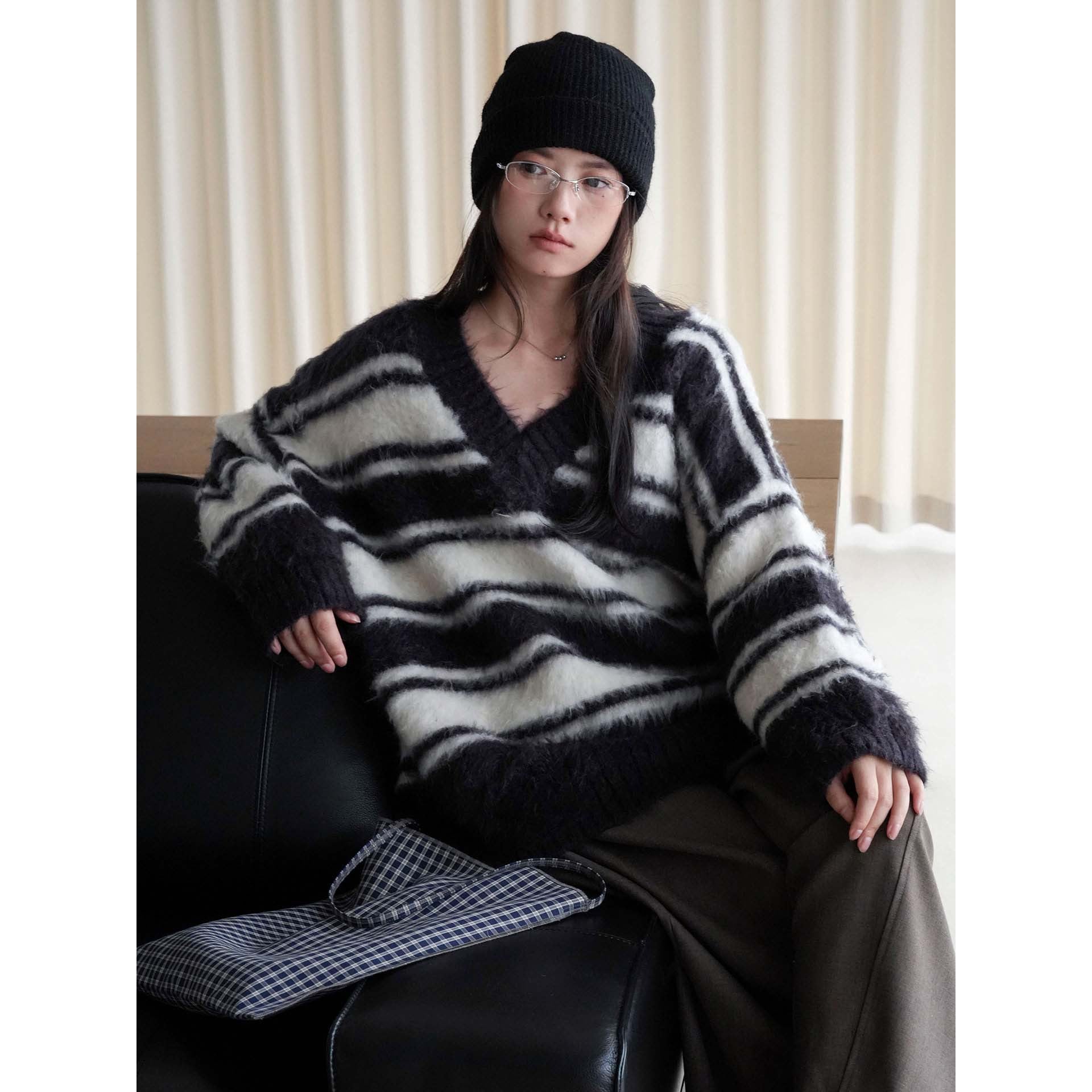 Women Oversized V-Neck Mohair Look Stripe Sweater Chichicherry
