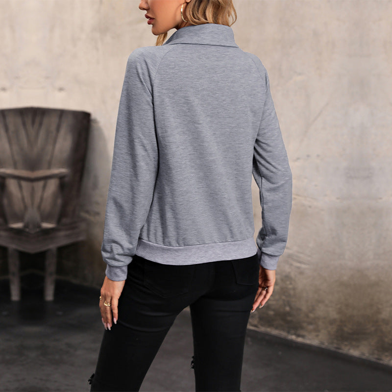 Women's sweatshirt with asymmetrical button collar, raglan sleeves and fitted silhouette Chichicherry