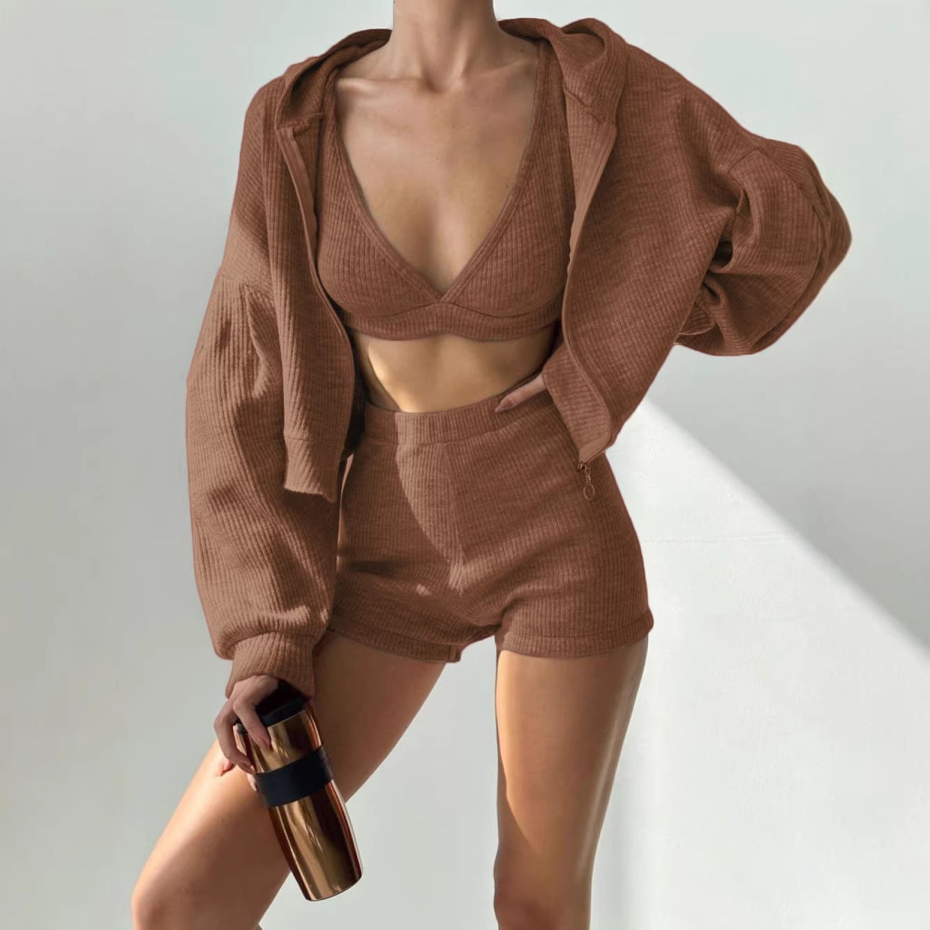 Damen Geripptes Lounge-Set mit Reißverschluss-Hoodie, Stretch-Bralette und High-Waist-Shorts Chichicherry