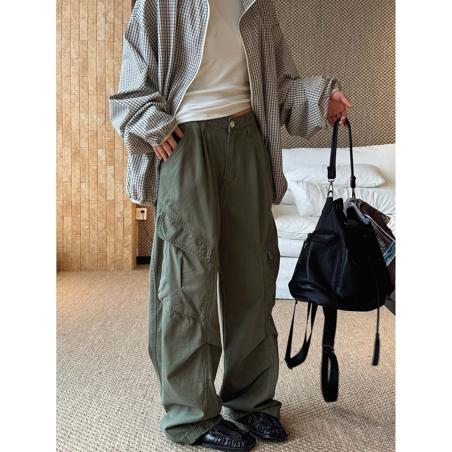 Women's Utility Baggy Pants with Asymmetric Flap Pockets and High Waist Chichicherry