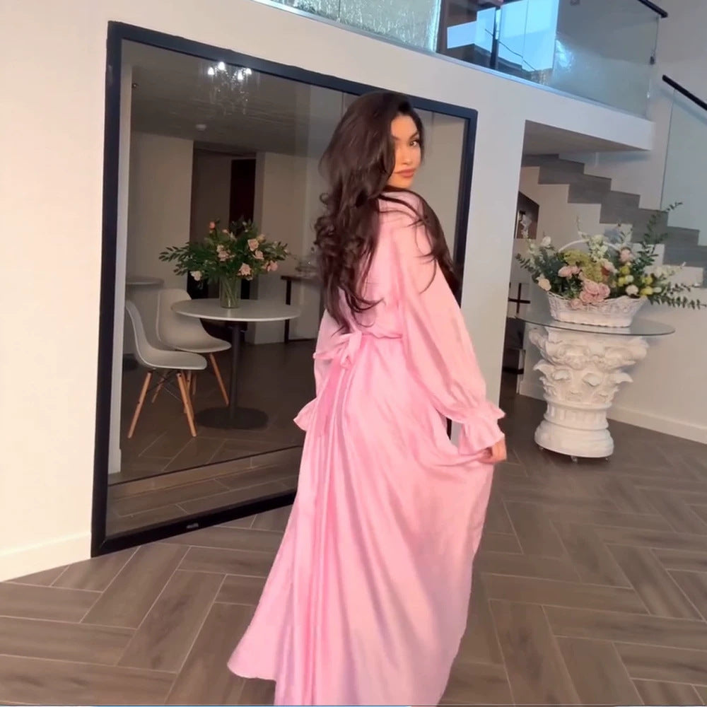 Women's maxi dress made of satin with fitted gathering, stand-up collar and front slit Chichicherry