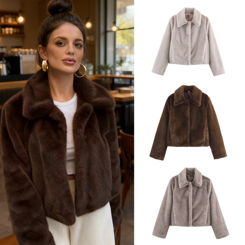 Women's Boxy Faux Fur Short Jacket with Classic Shirt Collar and Velvety Lining Chichicherry
