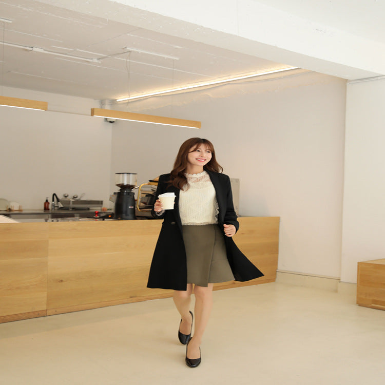Women's Knee-Length Single-Breasted Wool Blend Long Coat in Minimalist Tailoring Chichicherry
