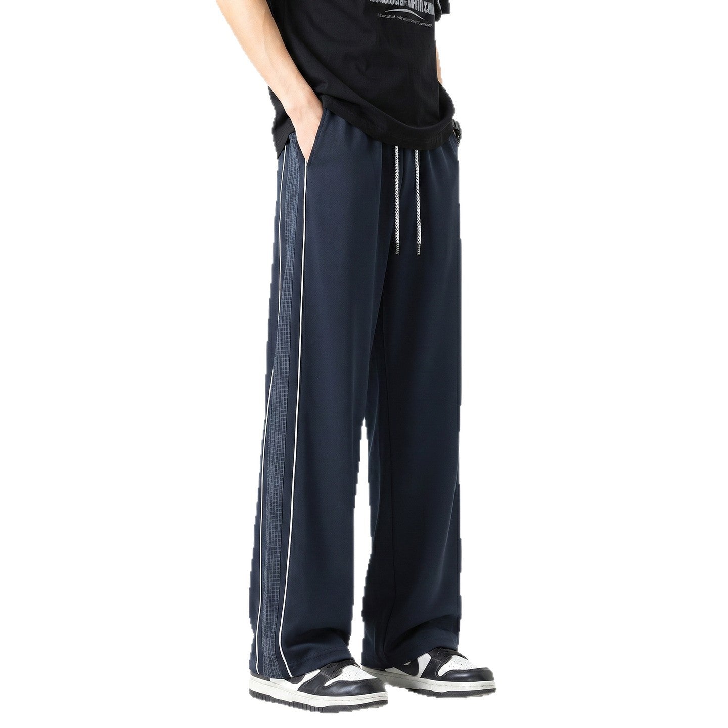 Herren Weite Trackhose im Oversize‑Schnitt mit Tunnelzug und seitlichem Karomuster‑Streifen Chichicherry