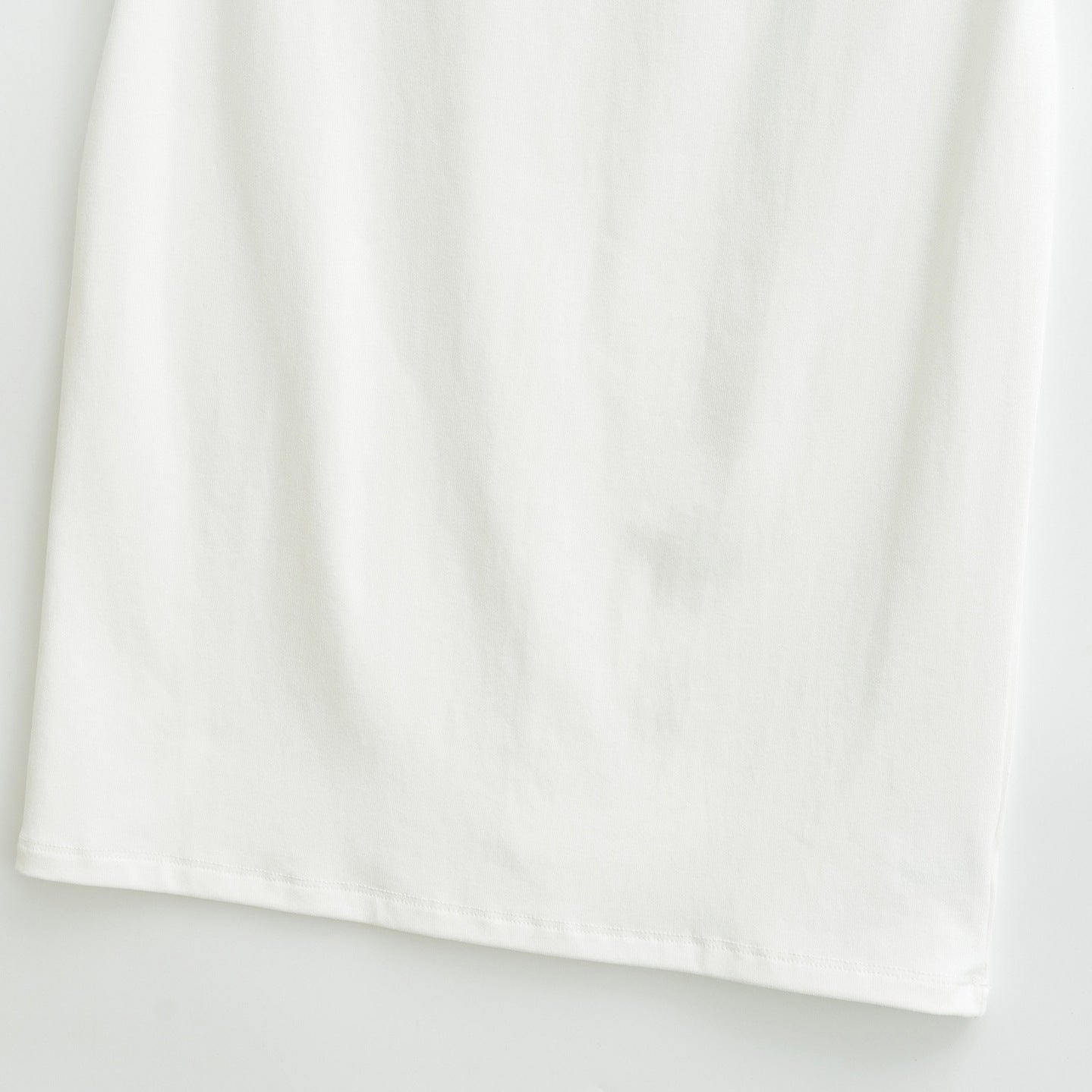 Ladies' Fitted Midi Skirt made of Fine Knitwear with Elastic Waistband Chichicherry