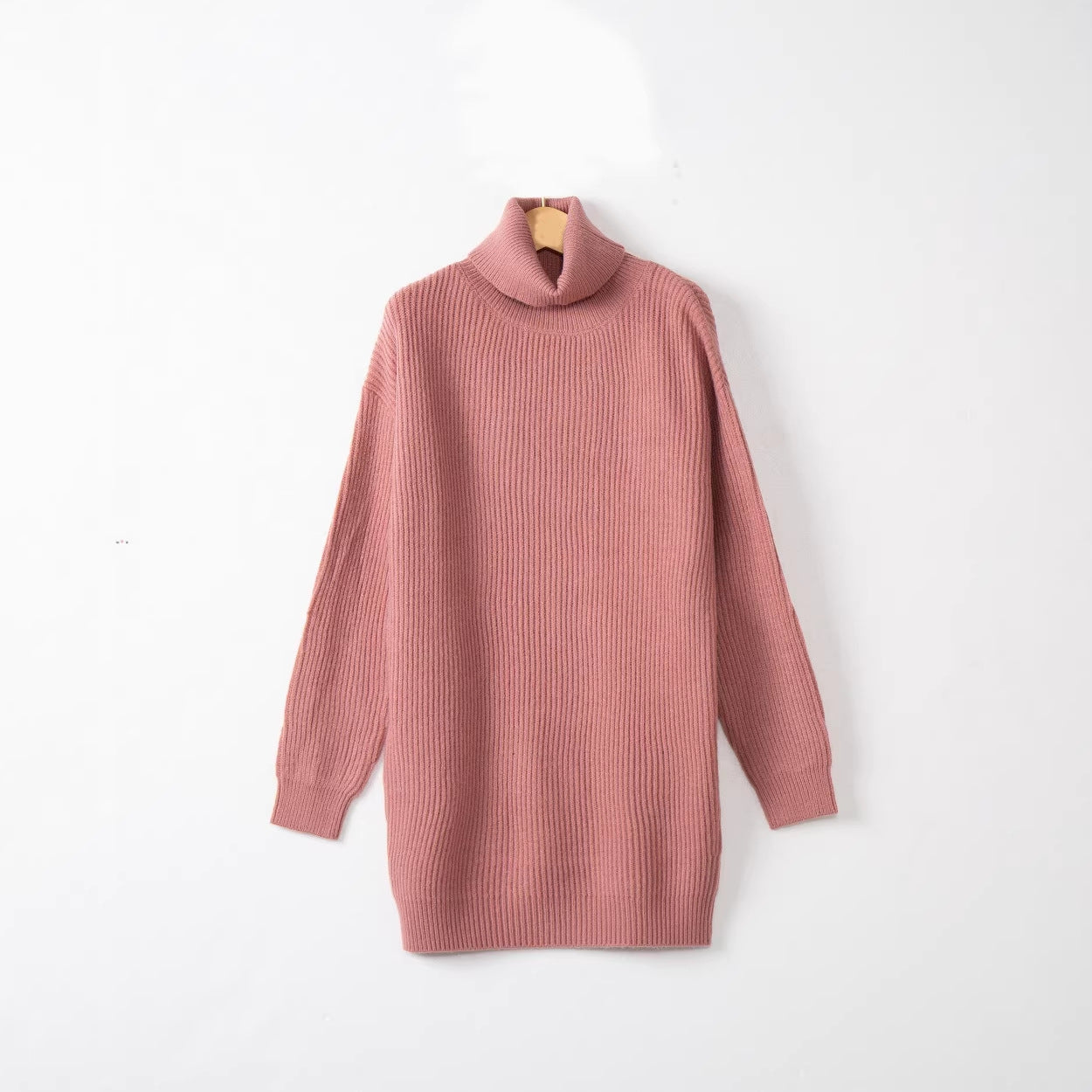 Women's Long Ribbed Turtleneck Sweater in Oversized Fit Chichicherry