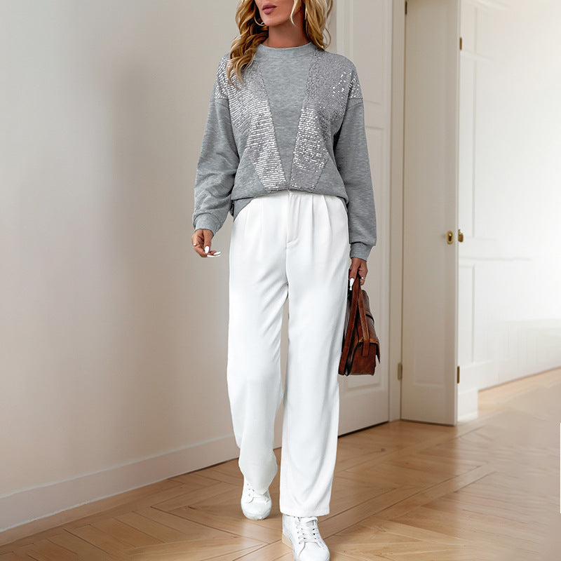 Ladies sweatshirt with sequin V-insert, round neck and casual fit Chichicherry