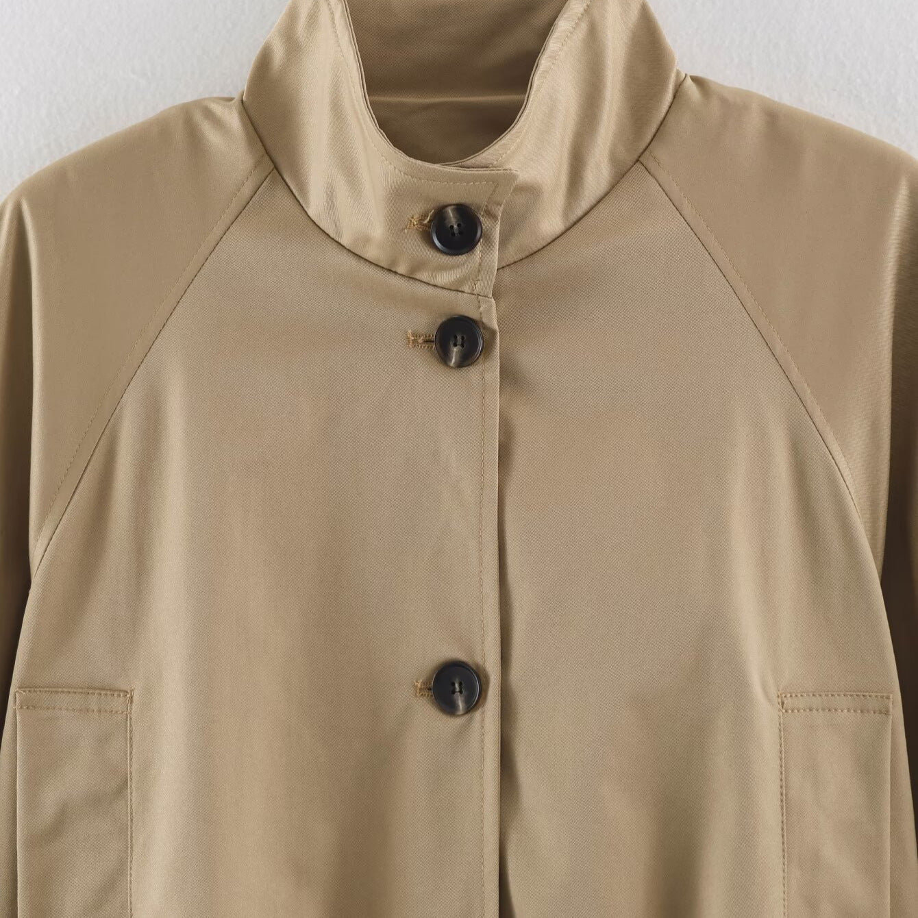 Women Short Cape Trench with Wide Batwing Sleeve, Stand Collar and Waist Belt Chichicherry