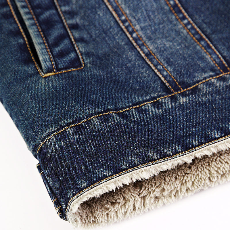 Men's denim jacket in trucker style with light mesh lining and structured seam design Chichicherry