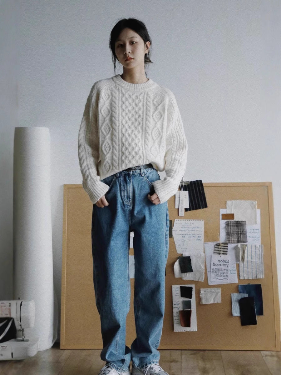 Women's Structured Cable Knit Sweater Made of Merino Blend with Ribbed Finishes and Boxy Fit Chichicherry