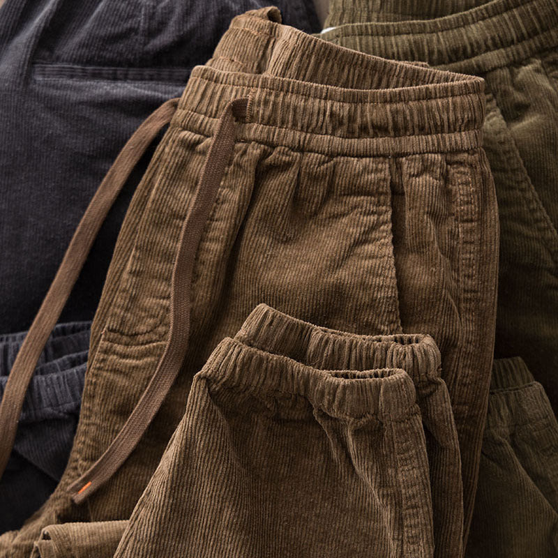 Herren Chino-Joggerhose aus Baumwollmix mit elastischem Bund, Tunnelzug und elastischen Knöchelbündchen Chichicherry