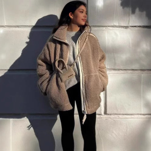 Women Wide Cut Teddy Fleece Jacket with High Standing Collar Chichicherry