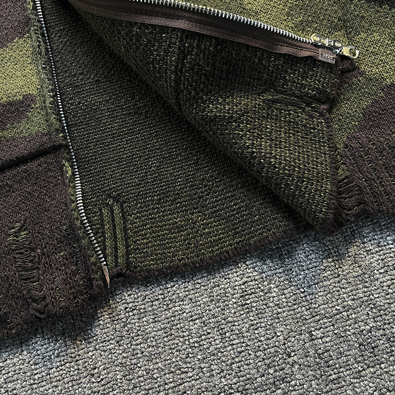 Herren Strick-Kapuzenjacke im Camouflage-Look mit Reißverschluss und used-Details Chichicherry