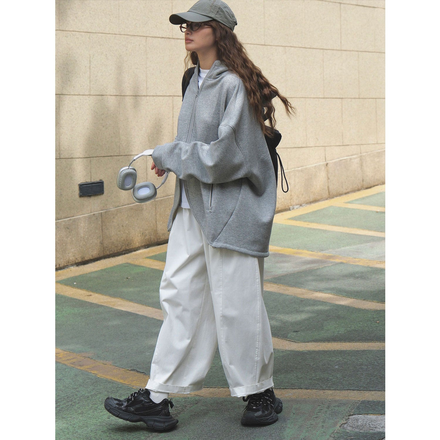 Women's Oversized Hooded Sweat Jacket with Curved Hem Chichicherry