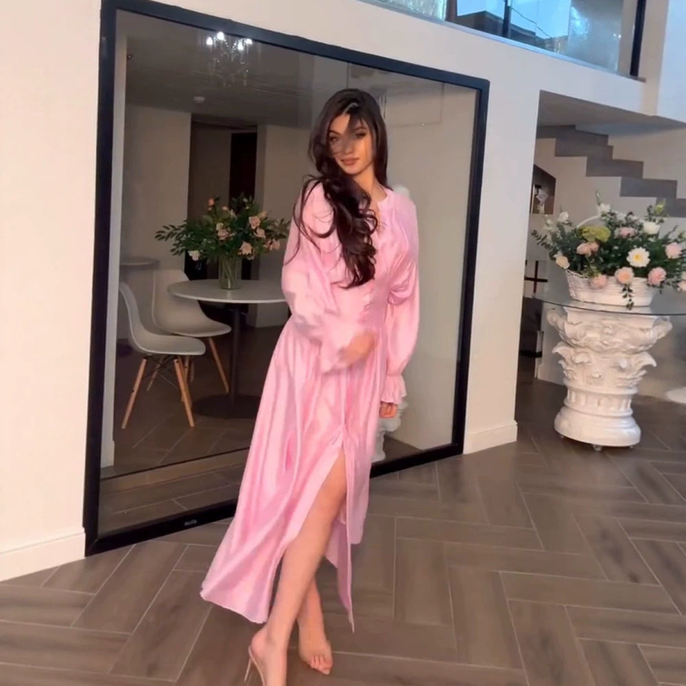 Women's maxi dress made of satin with fitted gathering, stand-up collar and front slit Chichicherry