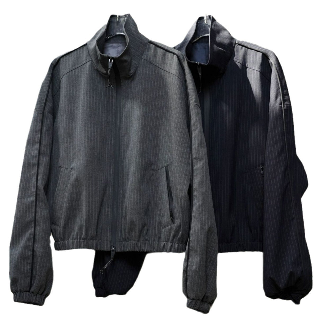 Women's loose pinstripe training jacket with stand-up collar, zipper and elastic hem Chichicherry