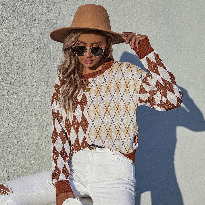 Women’s argyle knit pullover in oversized look with round neck and ribbed cuffs Chichicherry