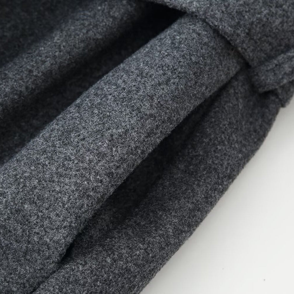 Women’s coat with tie belt, stand-up collar and raglan sleeves Chichicherry