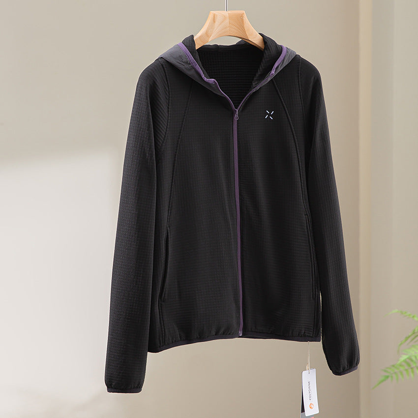 Women Lightweight Hooded Training Jacket made of structured functional jersey with full zip Chichicherry