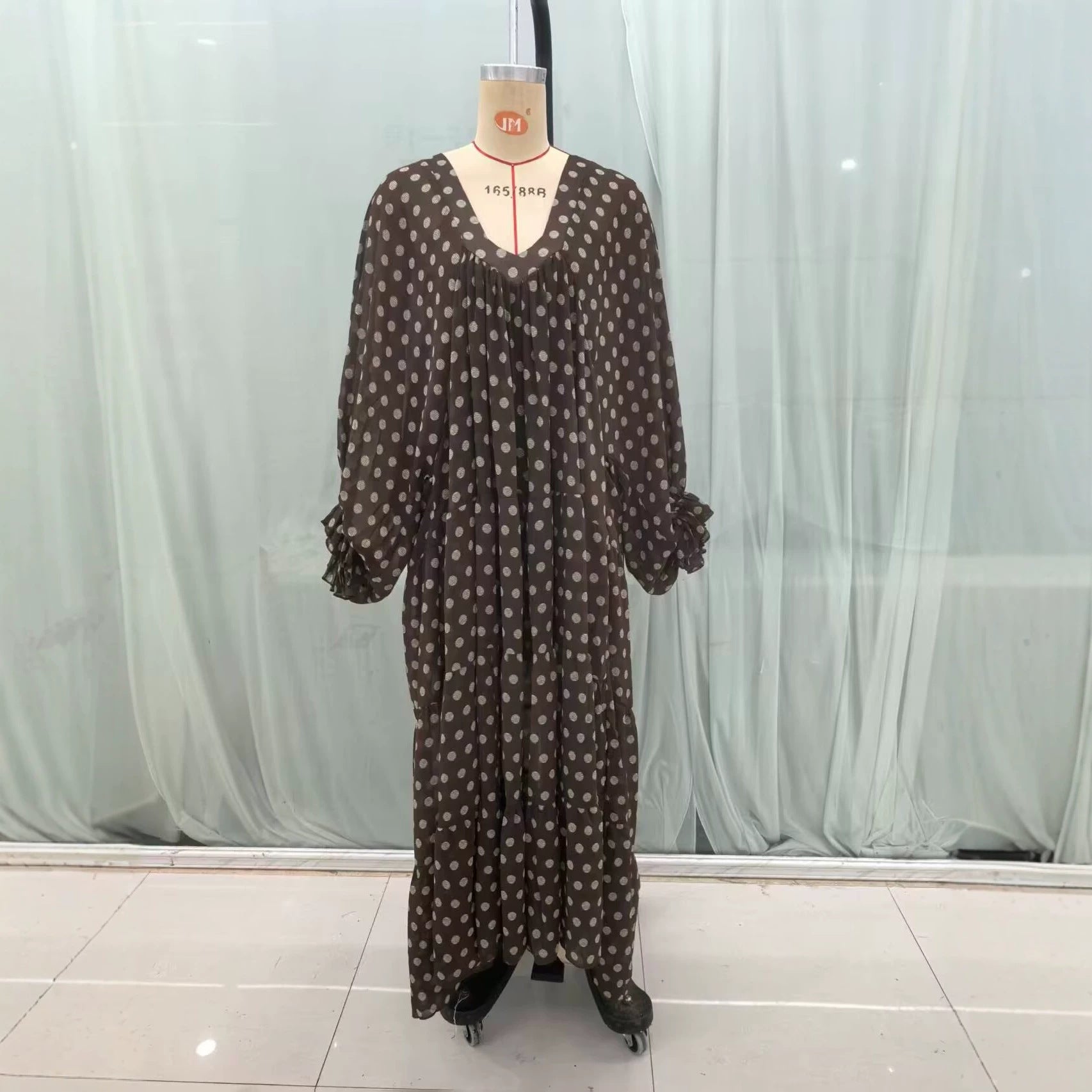 Women’s midi dress with ruffled tiers, balloon sleeves and V-neck Chichicherry