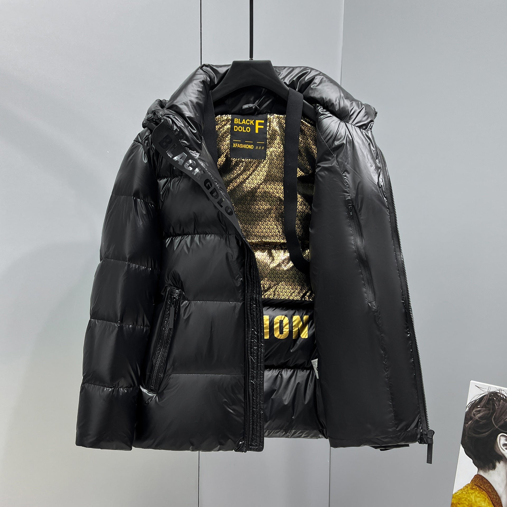 Men's shiny quilted down jacket with hood and high collar Chichicherry