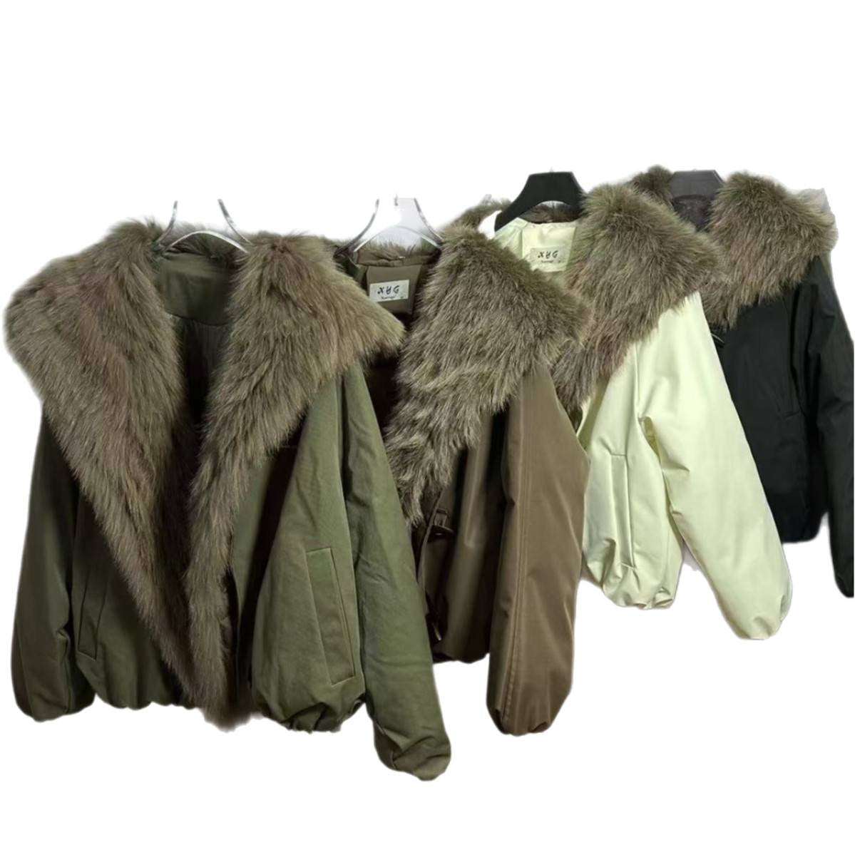 Women nan short bomber parka with oversized faux fur collar and adjustable drawstring hem Chichicherry