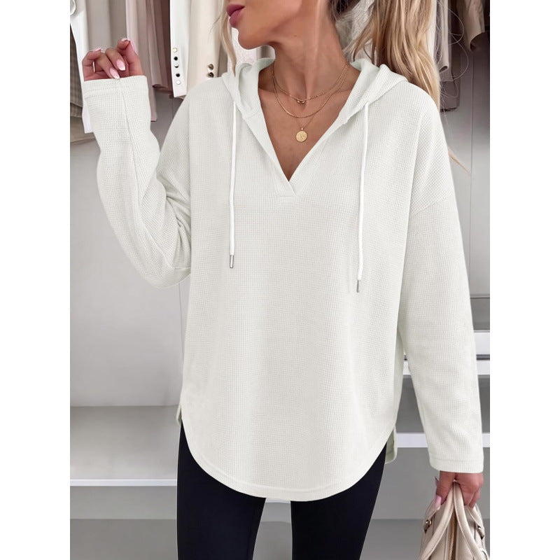 Ladies waffle knit hooded sweater with V-neck, oversized cut and side slits Chichicherry