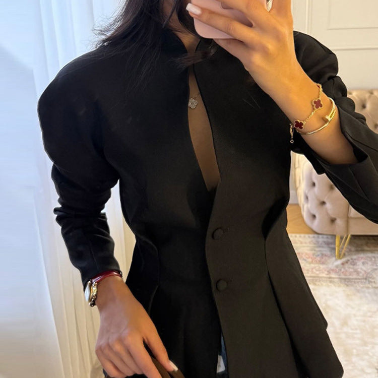 Women's Tailored Collarless Blazer Jacket with Concealed Button Placket and Figure-Hugging Darts Chichicherry