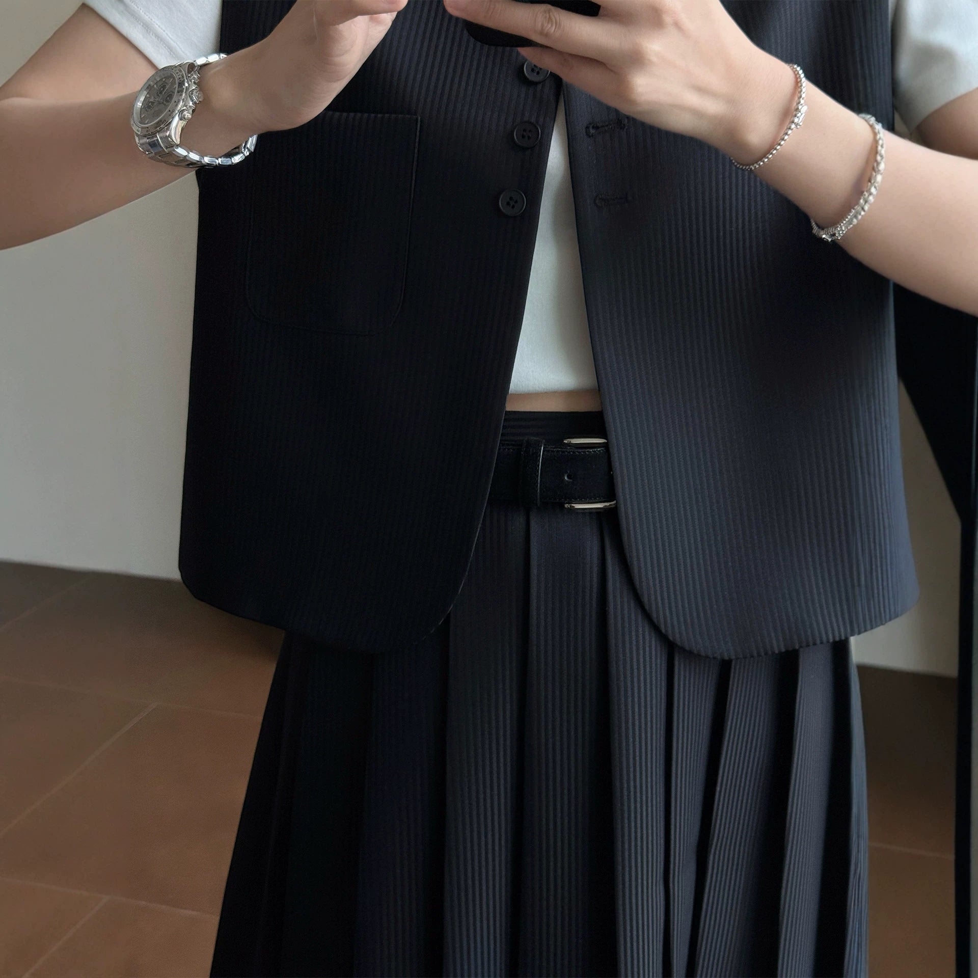 Women Elegant Blazer Vest with Striped Design Chichicherry