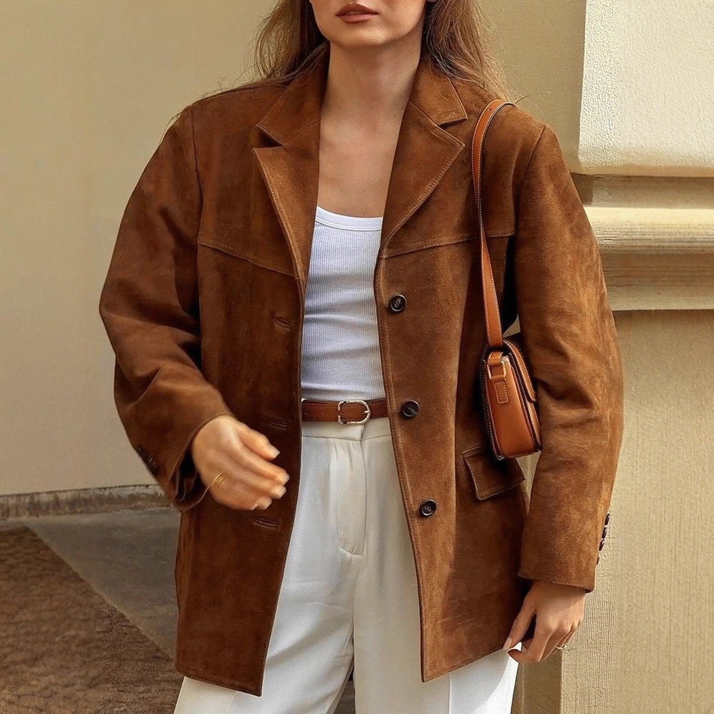 Women's short coat in blazer style made of suede imitation with lapel collar and patch pockets Chichicherry