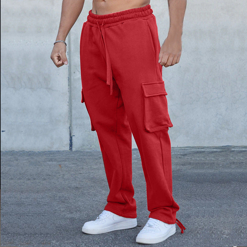 Men's cargo sweatpants in relaxed fit with large flap pockets and drawstring Chichicherry